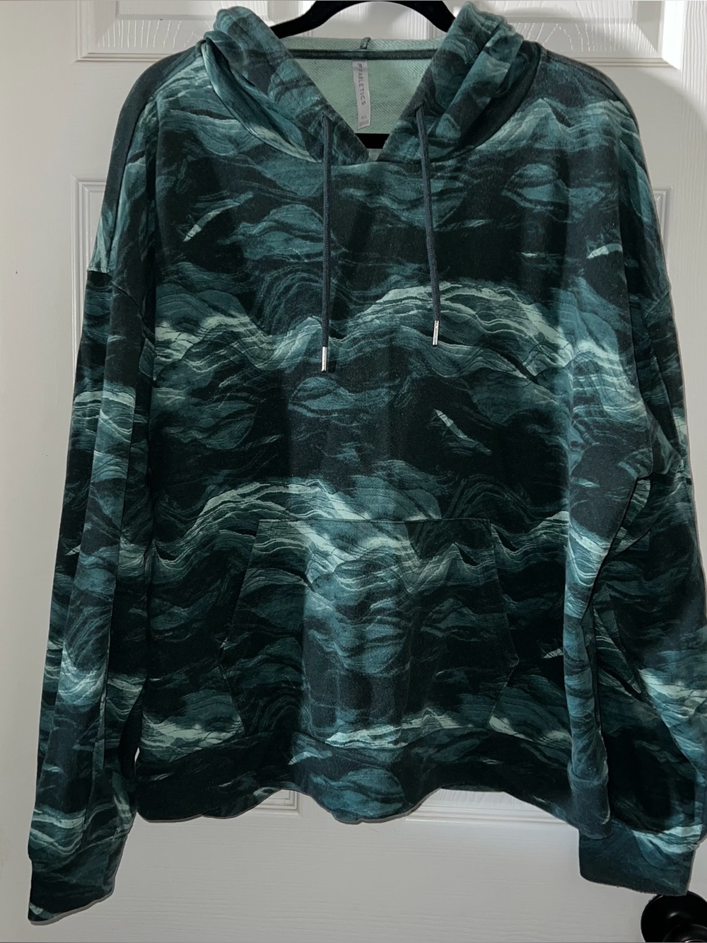 Fabletics Womens Long Sleeve Hooded Sweatshirt Smoke Swirls Green Teal Size XL